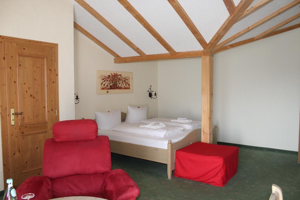Hubertushof Hotel Garni Oberstaufen Room photo